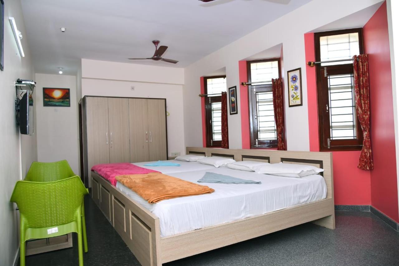Mango Tree Homestay Hampi Luaran gambar