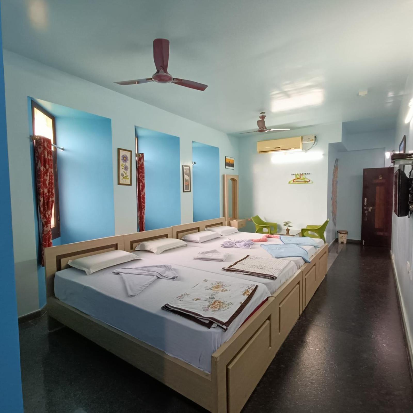 Mango Tree Homestay Hampi Luaran gambar